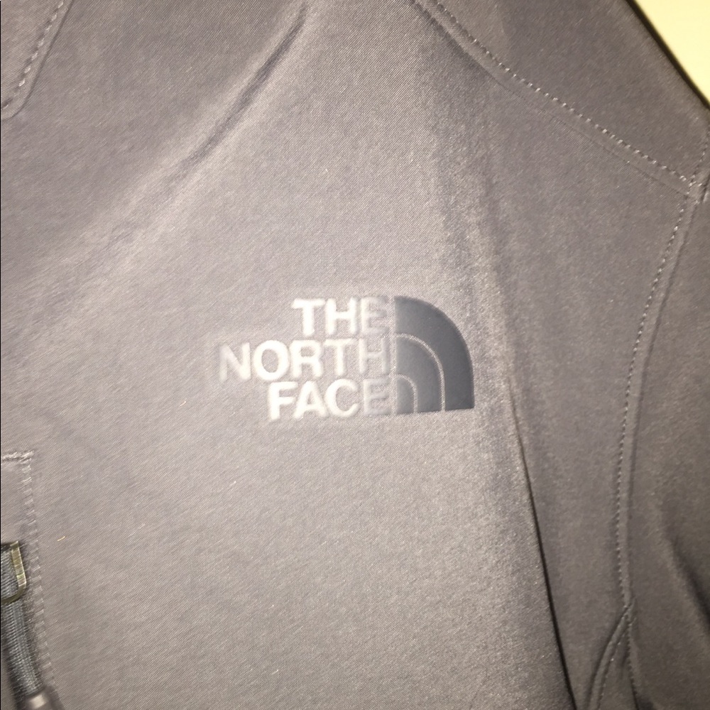 The Northface Grey Windbreaker Sip Hoodie Men’s M